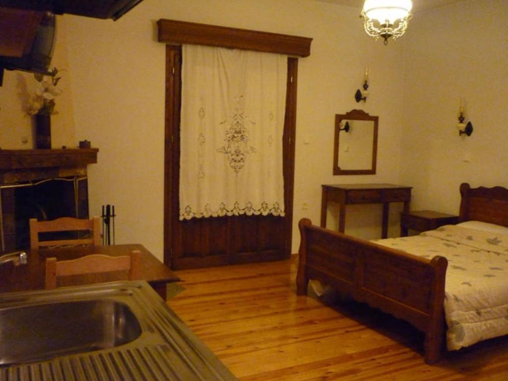 Aparthotel Archontiko Christodoulou à Vronterón Extérieur photo