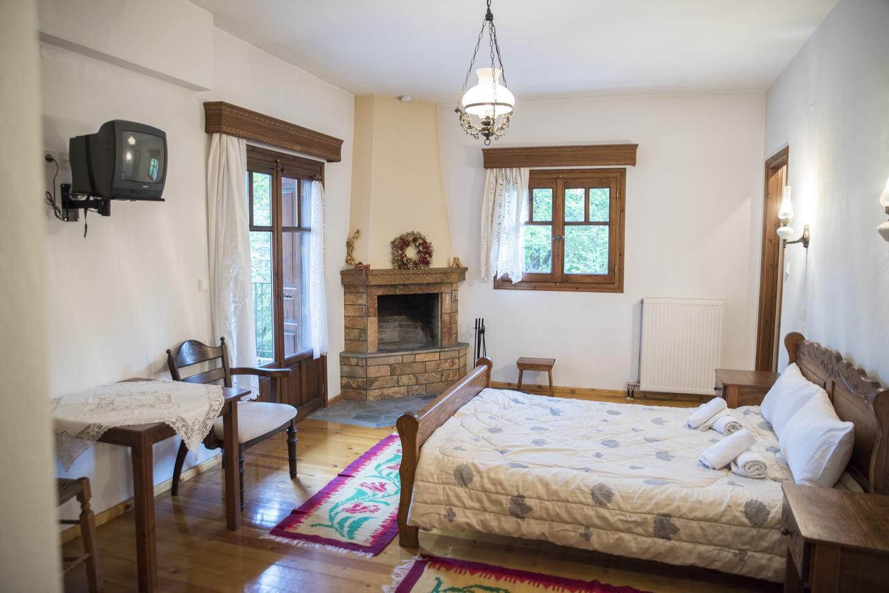 Aparthotel Archontiko Christodoulou à Vronterón Extérieur photo